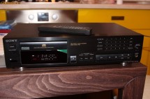 Sony CD Player model CDP 597 foto