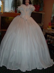 rochie de mireasa pe crinolina printesa cumparata din uk super pret !!! foto