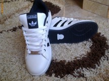 Adidasi stan smith model inedit foto