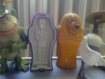 colectie mc donalds scooby doo sarcofag schelet , kung fu panda , extraterestrii foto