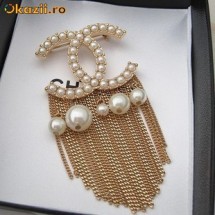 Brosa trendy CHANEL foto