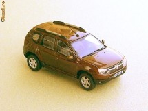 MACHETA AUTO SOLIDO 1/43 DACIA DUSTER, NOUA, CUTIA ORIGINALA DE PREZENTARE INSCRIPTIONATA DACIA foto