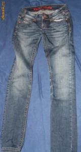 Blugi REVIEW marime 26( S) foto