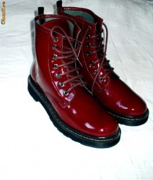 Bocanci gen Dr.Martens 39-40 foto