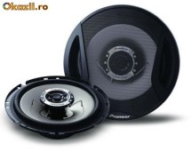 difuzoare rotunde pioneer ts-g1749 si pioneer TS-A6911 foto