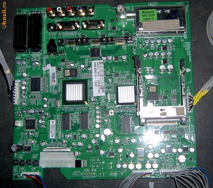 Placa electronica LG ptr TV 45LF75 foto mare