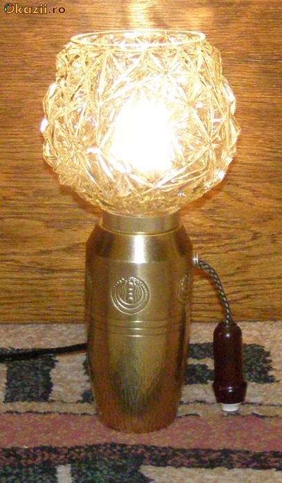 Veioza lampa veche din alama, cu abajur din sticla foto mare