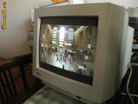 VAND sau SCHIMB Monitor crt Belinea foto mare
