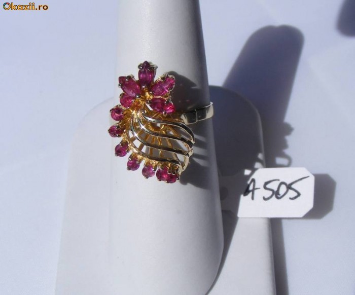 Inel aur 10K, 3.2g, model unicat cocktail ornat cu 12 SAFIRE rosii, 0.65ct foto mare