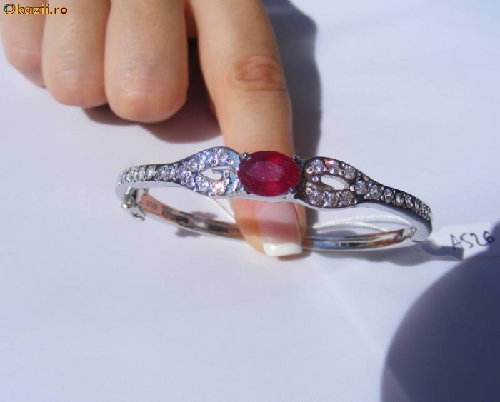 Bratara/Bangle solida ag rodinat, 13g, ornata cu RUBIN de 1.75 carate si moissanite foto mare