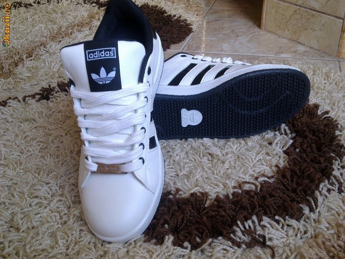 Adidasi stan smith model inedit foto mare