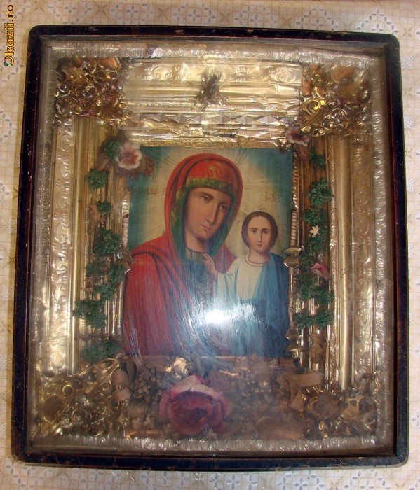 Icoana foarte veche, pictura ulei pe lemn - Fecioara Maria cu Pruncul - anii 1850 foto mare