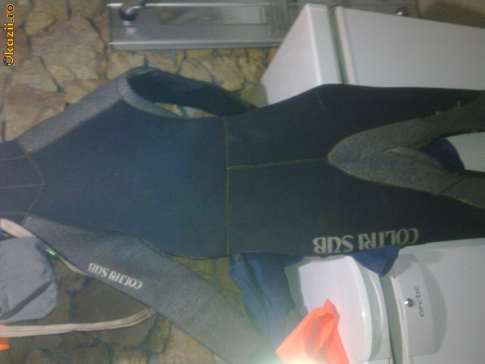 COSTUM DE SCAFANDRU COLTRI SUB foto mare