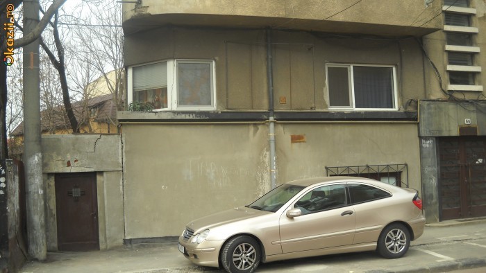 Particular, vand apartament in bloc-vila de 2 etaje, 4 camere foto mare