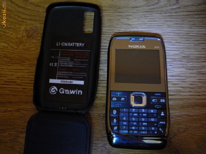 Nokia E72 Dual Sim - Replica foto mare