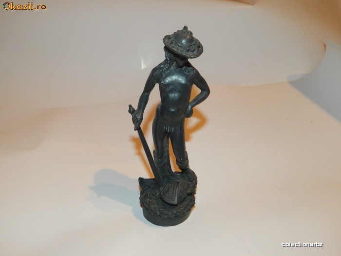 statueta-frumoasa foto mare