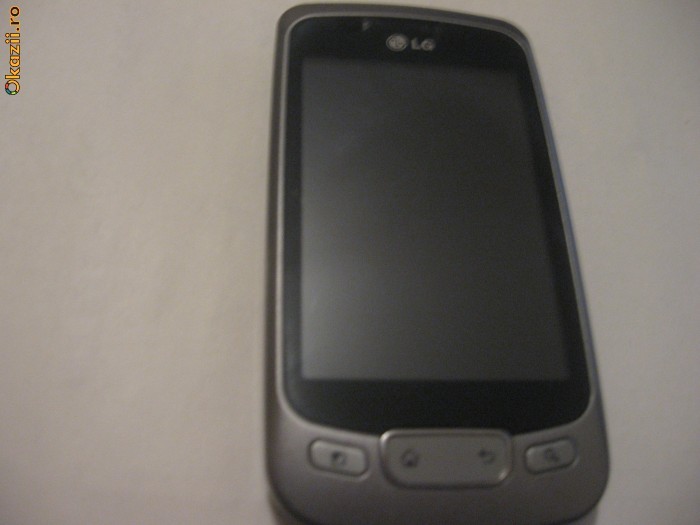 LG Optimus One cu tipla pe ecran. 300 RON! foto mare