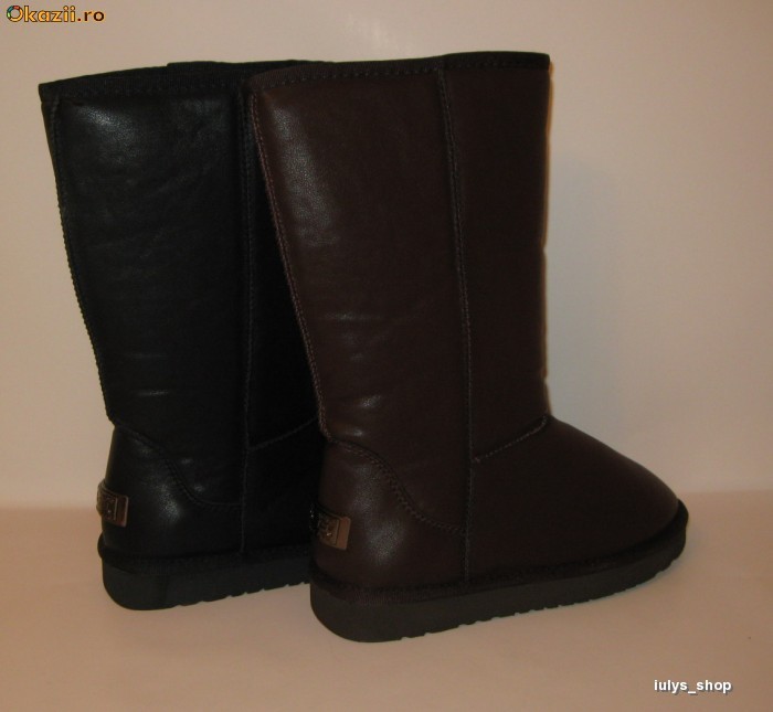 CIZME UGG AUSTRALIA CLASSIC TALL MODEL 2012 IMPERMEABILE NEGRE SI MARO TRANSPORT GRATUIT PRIN FAN COURIER+CADOU IN VALOARE DE MAXIM 10 LEI foto mare