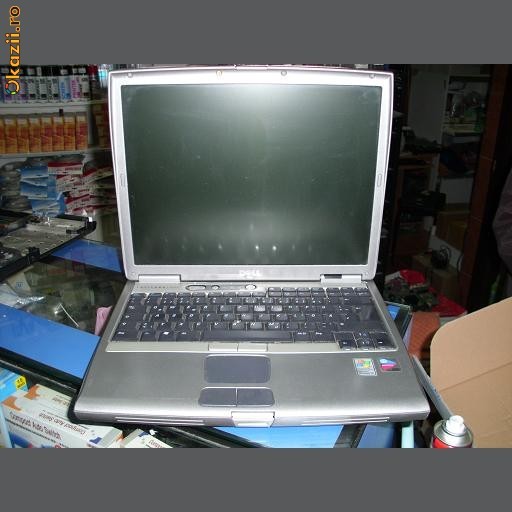 Laptop DELL D600 foto mare