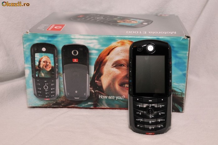 Telefon de colectie - MOTOROLA E 1000 - Camera foto / video, Bluetooth, Tri Band, Player MP3, MPEG4, Slot pentru card, Casti, localizare GPS, 3G foto mare