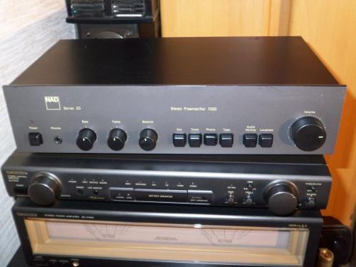 NAD  preamplificator series 20 foto mare